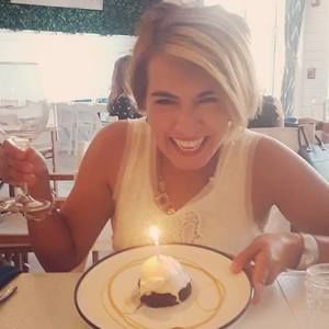 Meet your Posher, Liz